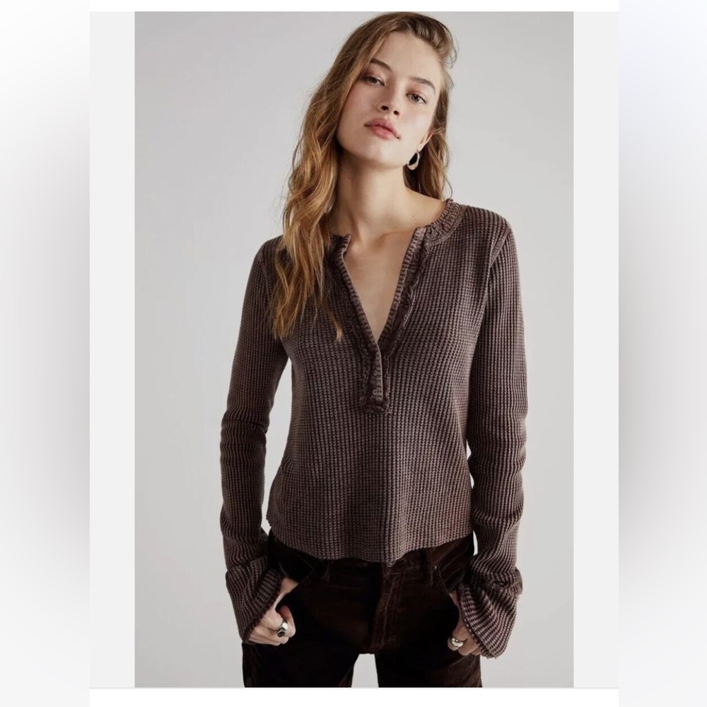 FREE PEOPLE 
Colt Long Sleeve Henley